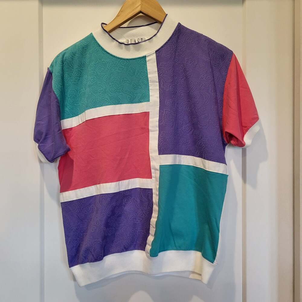 Vintage 80s grandmacore Blast Color Block Short Sleeve Knit Top with Embossed Pa